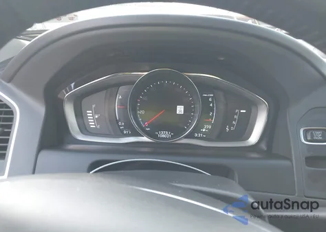 2016 Volvo Xc60 T5 Drive-E Platinum from USA, damaged, VIN YV440MDM7G2909094